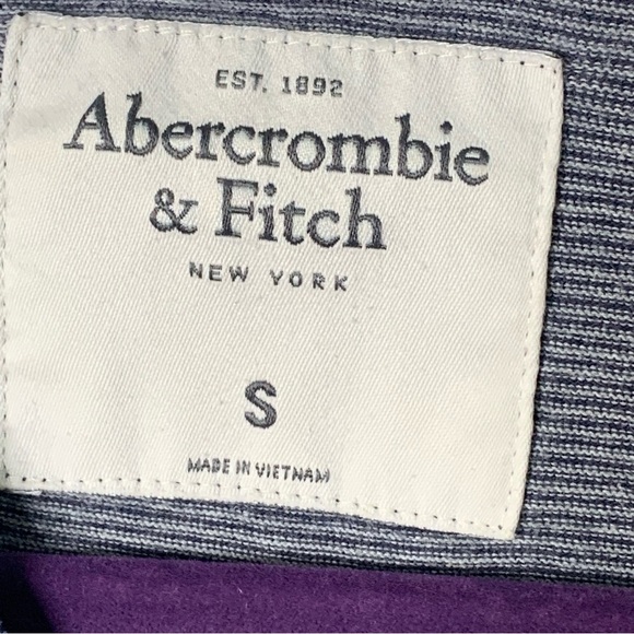 Abercrombie & Fitch Muscle Fit V-Neck Striped Shirt - Picture 13 of 15